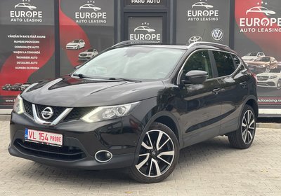 NISSAN Qashqai TEKNA - 4 x 4